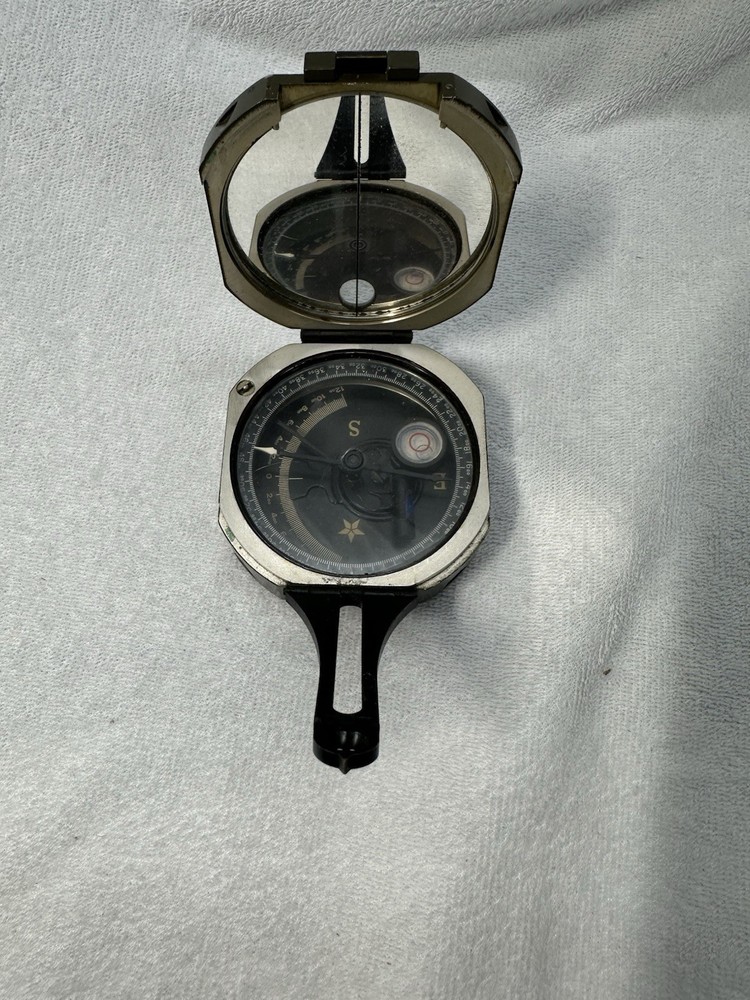 Vintage M2 Army Compass