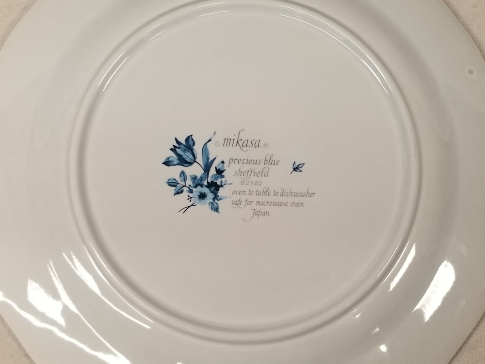 2 Mikasa Precious Blue Sheffield Dinner plates D2502