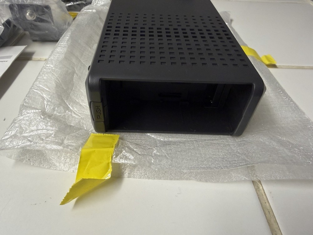 SONY DSR-DU1 + CA-DU1 + PDVM-32N/3 Compact Videodisk Unit Bundle