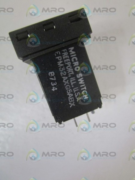 MICRO SWITCH EPM32AXG5ABX PUSHBUTTON SWITCH (WHITE) NSMP