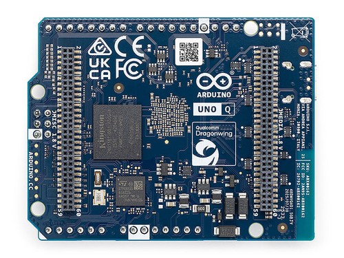 Arduino UNO Q Hybrid Board Qualcomm QRB2210 & STM32U585 AI Vision IoT