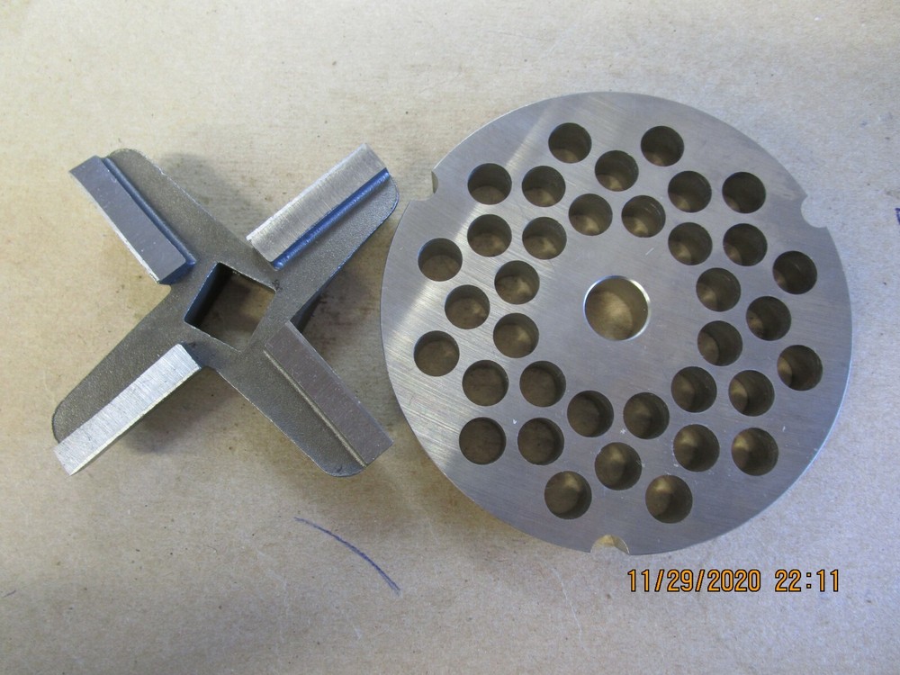 #32 3/8'' GRINDER PLATE & KNIFE