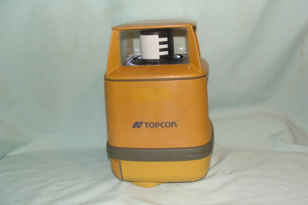 TOPCON RL-H SELF-LEVELING ROTARY LASER LEVEL w/LS-50B SENSOR/RECEIVER & BRACKET