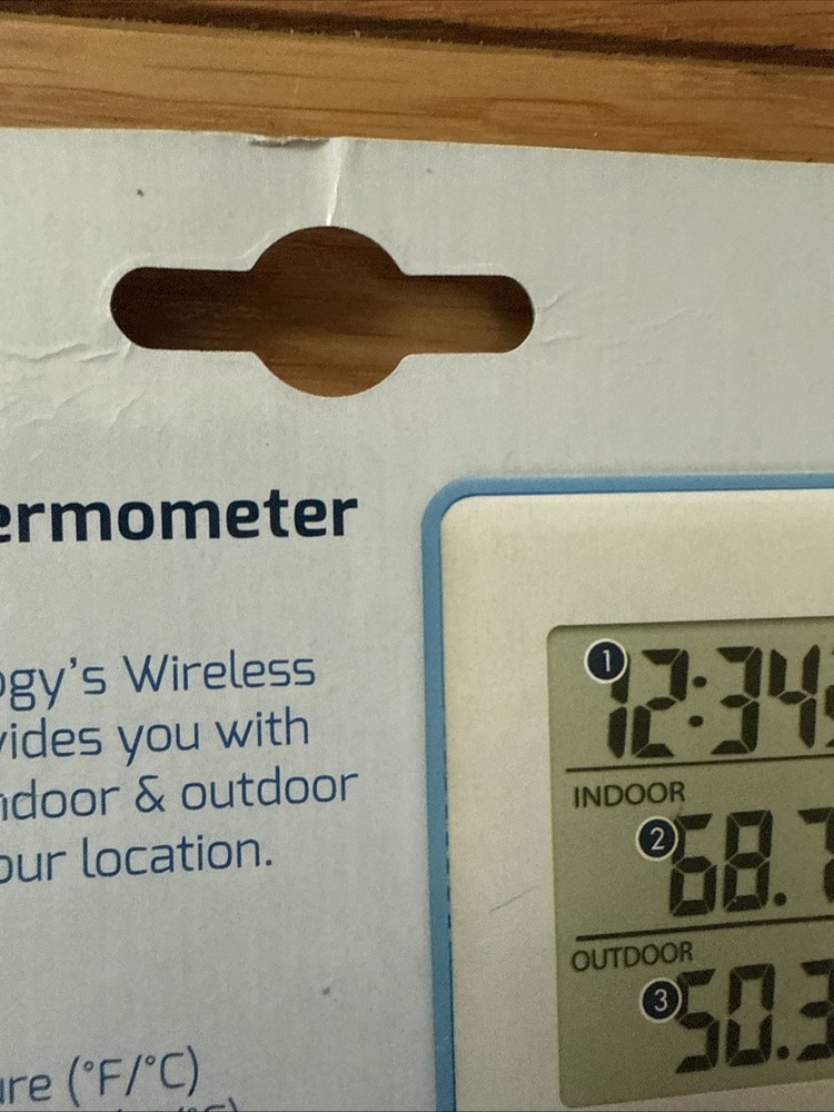 La Crosse Technology Wireless Thermometer 308-1910B w/ Remote Sensor