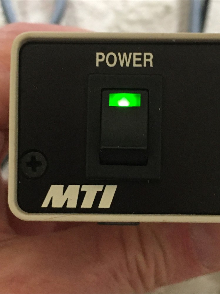 Dage-MTI CCD-300T-RC Microscope C-Mount Monochrome Camera Controller Adapter