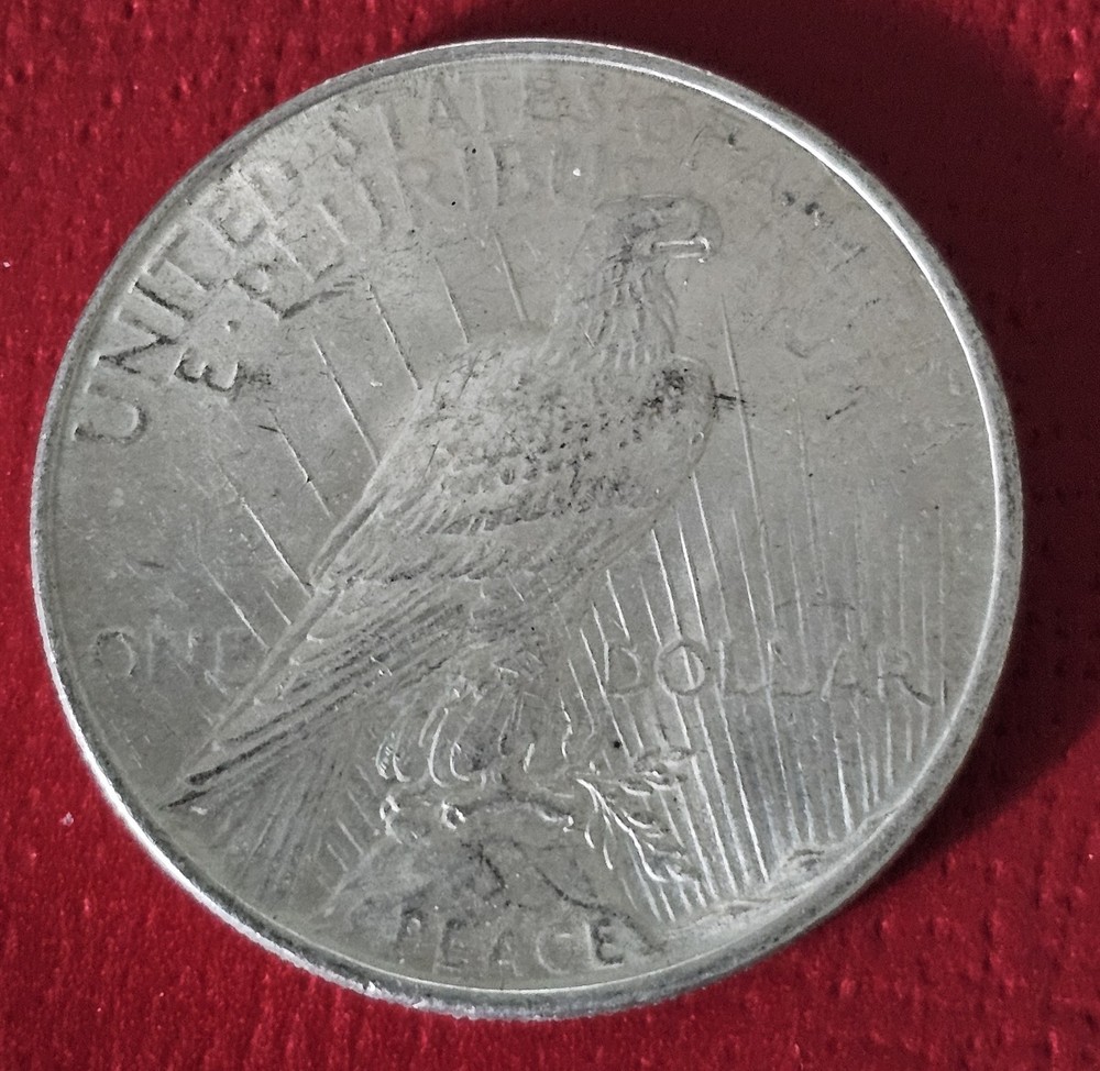 1922 Silver Peace Dollar AU