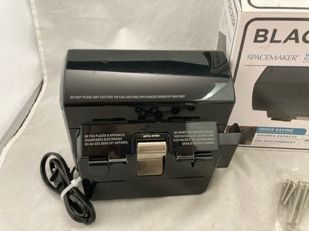 BLACK+DECKER CO100B Spacemaker Multi-Purpose Can Opener - Black