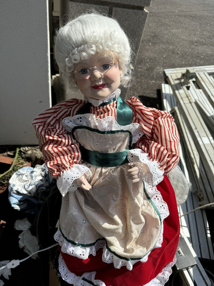 Haunted Doll Mrs Claus