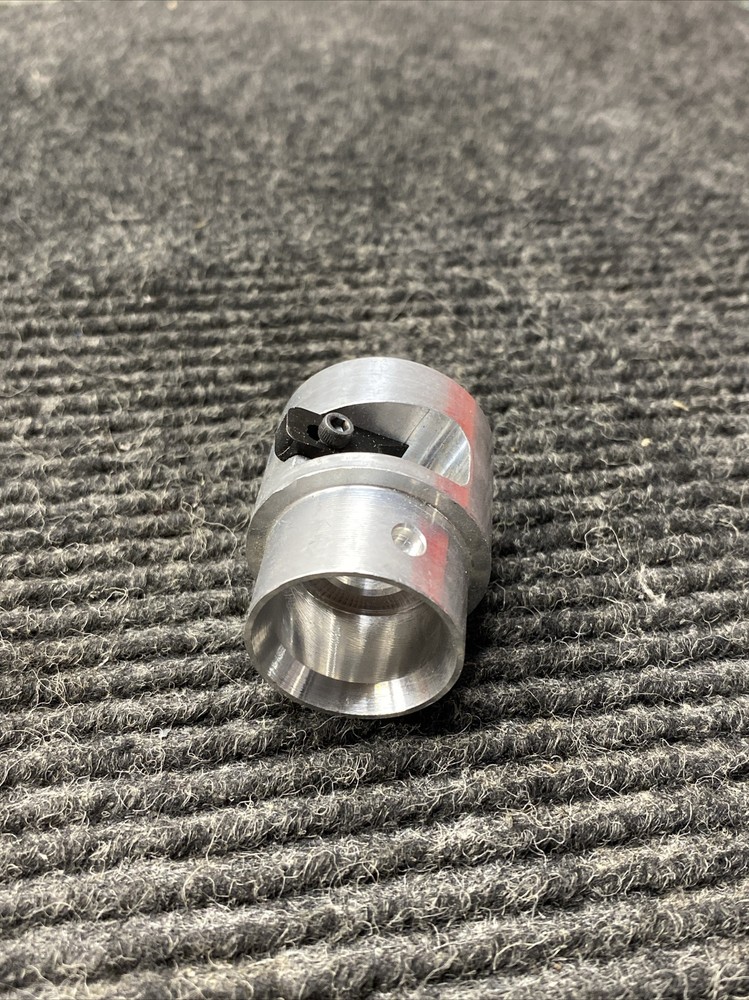 NEW NO BOX GREENLEE T-7 STRIPPING BUSHING