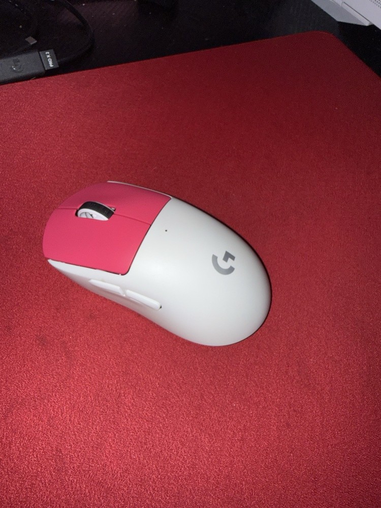Logitech PRO X SUPERLIGHT 2 Wireless Gaming Mouse Ergonomic White Pink