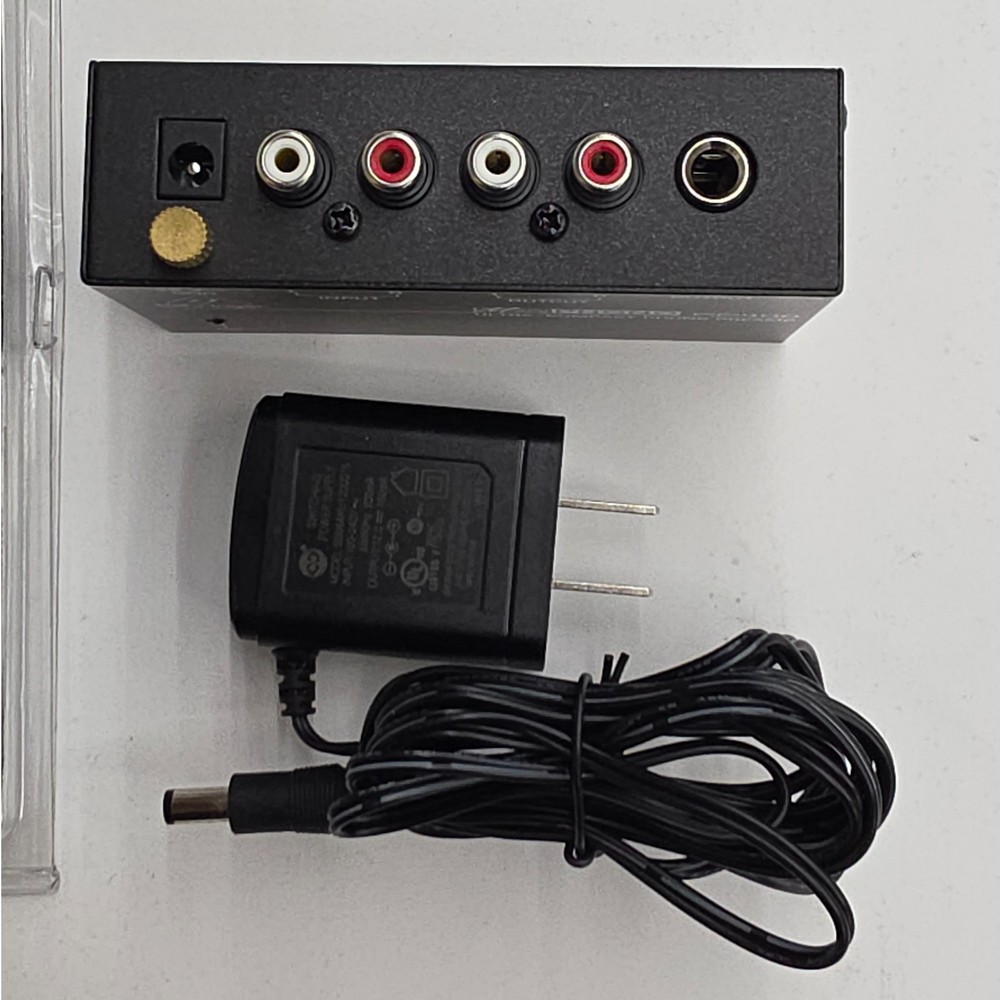 Behringer MicroPhono PP400 Phono PreAmp *Good Condition*