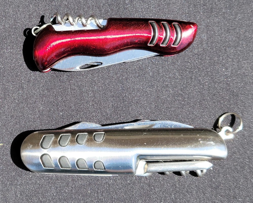 32 Every Day Carry Multi Function Pocket Knives, 10 Silver/22 Red