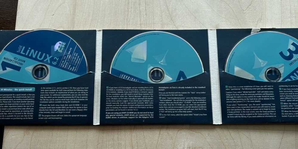 SuSE Linux 6.2 Software 6 CDs Cardboard Folder