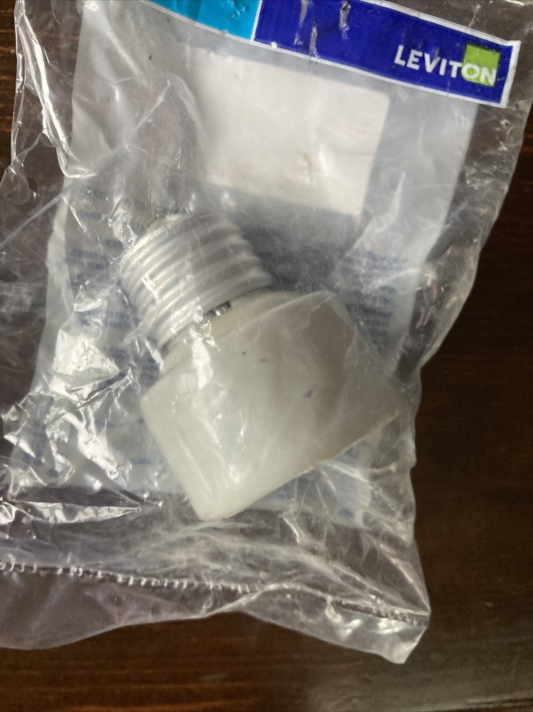 Leviton 001-2005 Lamp Socket Extension