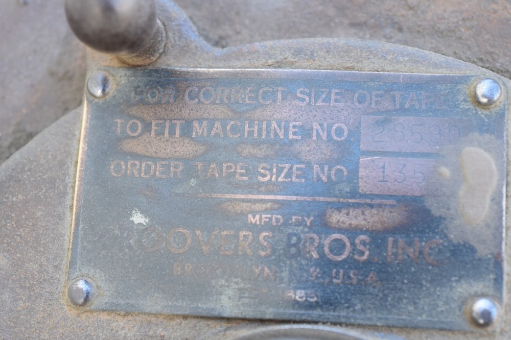 Roovers T-20 Embossing Machine