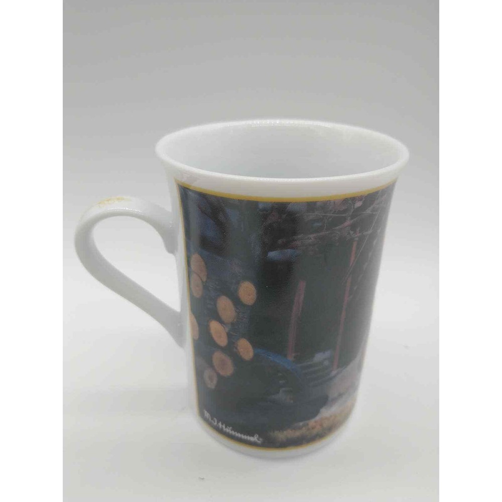 Hummel mug Titled Postman