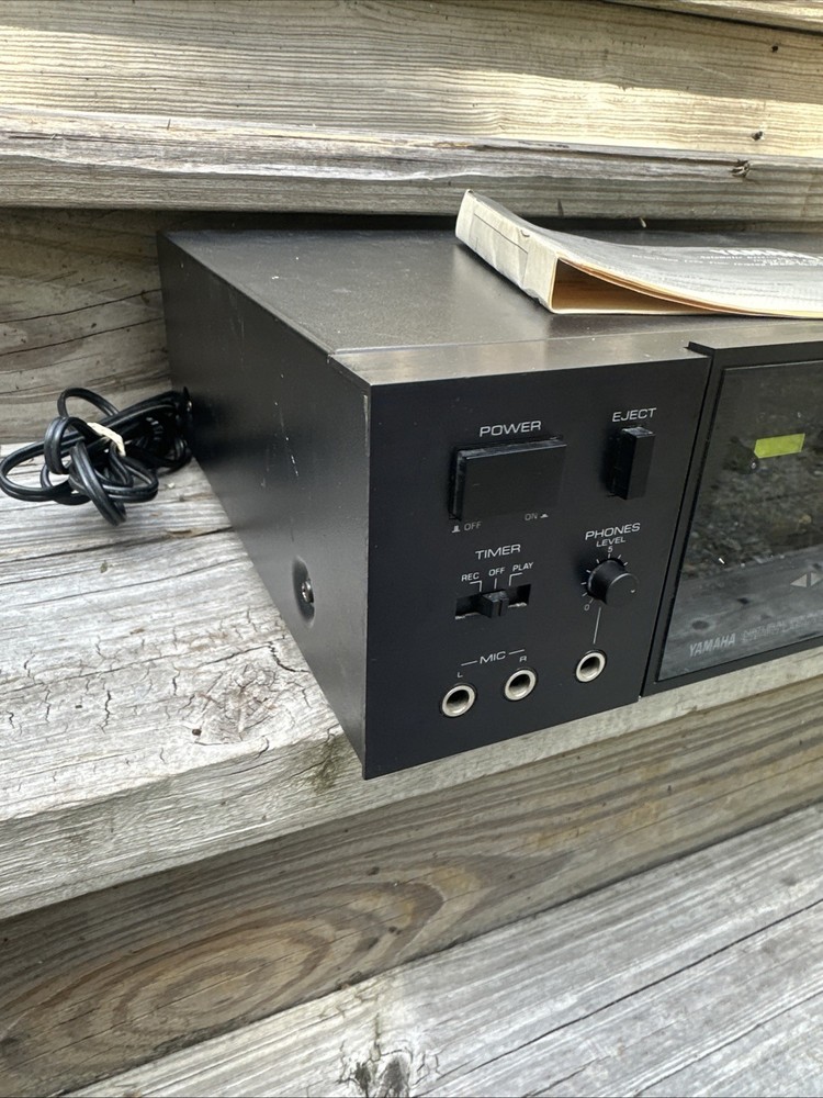 YAMAHA K-700 AUTO-REVERSE STEREO CASSETTE DECK Partly Tested