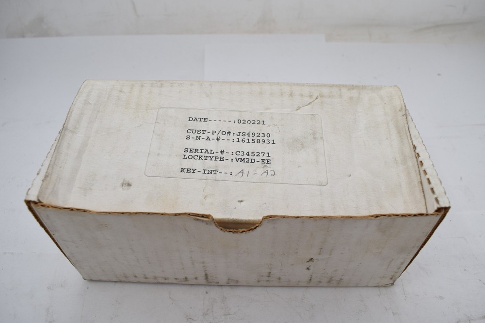 NEW Schneider Lock & Key VM2D-EE C345271