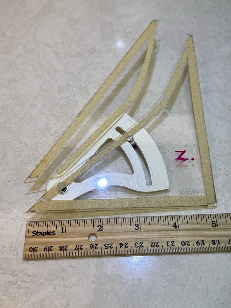 Vintage Clear Adjustable Triangle Universe Model 1400-6