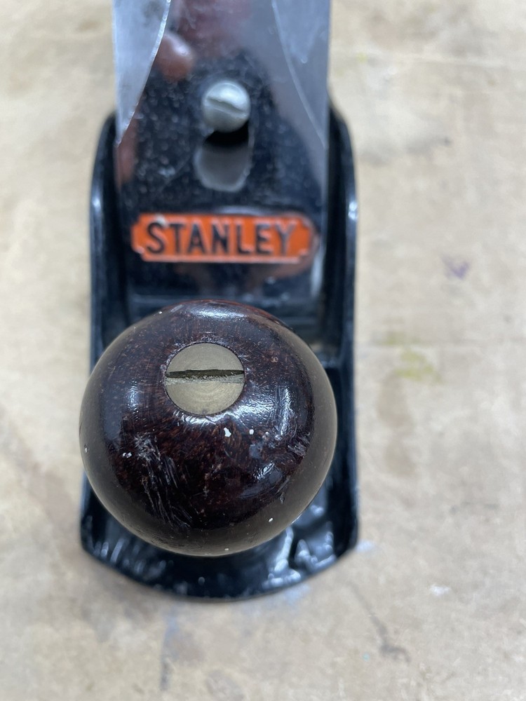 Nice vintage Stanley no. 4 smoothing plane