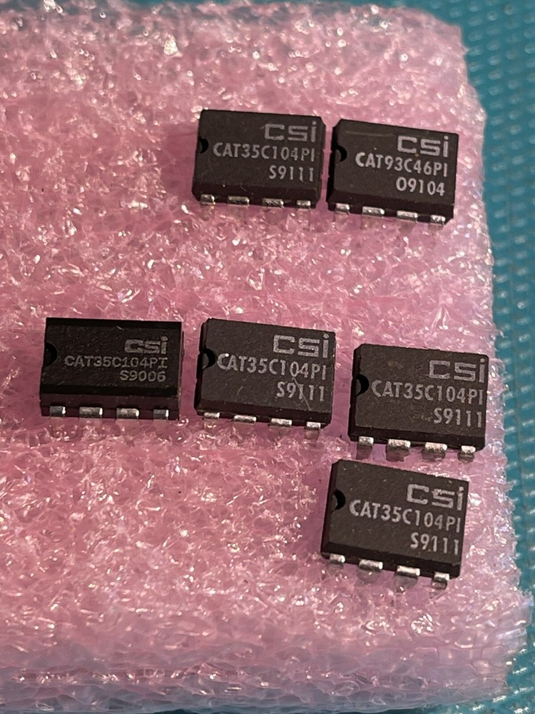 CAT35C104P (7pcs)