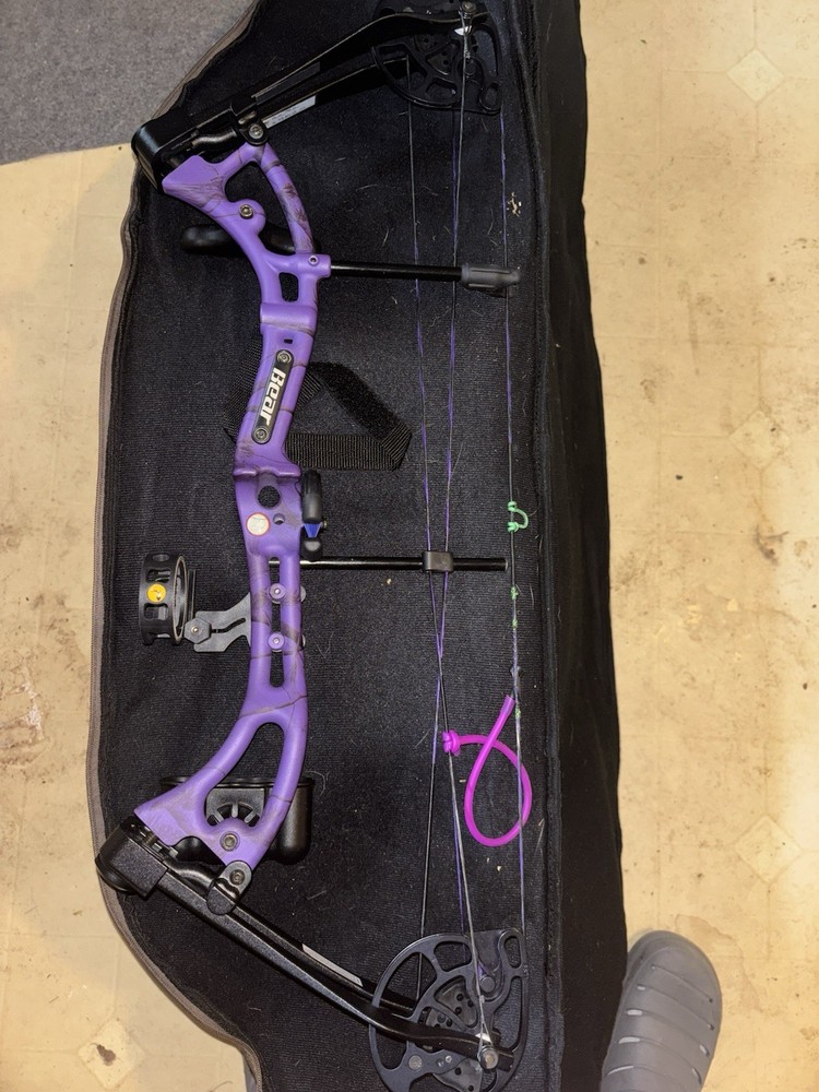 Left Handed Bow set with Accessories!