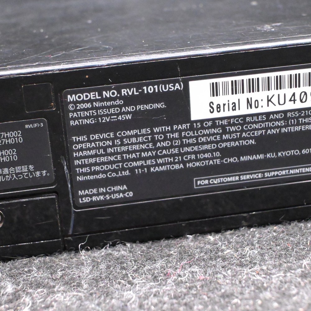 NINTENDO WII BLACK CONSOLE RVL-101 BUNDLE W/ CONTROLLER NUNCHUK SENSOR & CABLES