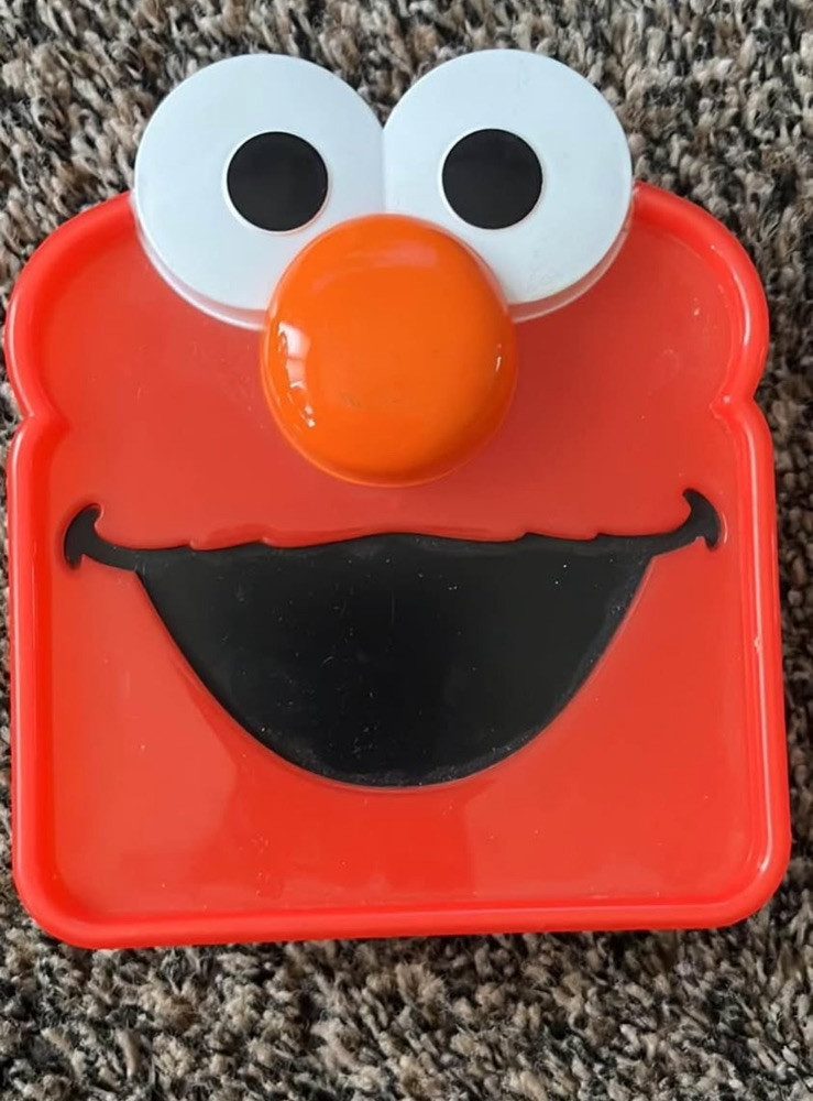 Elmo Sandwich Container