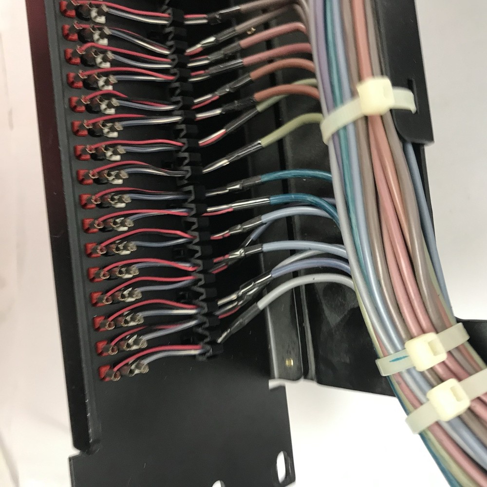 ADC Ultrapatch 48 Point TT Patchbay Panel Cables Pro Patch Bay BJF107-4MKIV