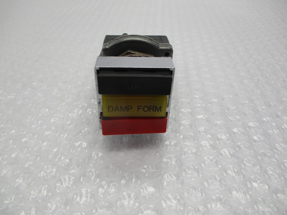 CUTLER HAMMER KLA3 PUSHBUTTON RED NSNP