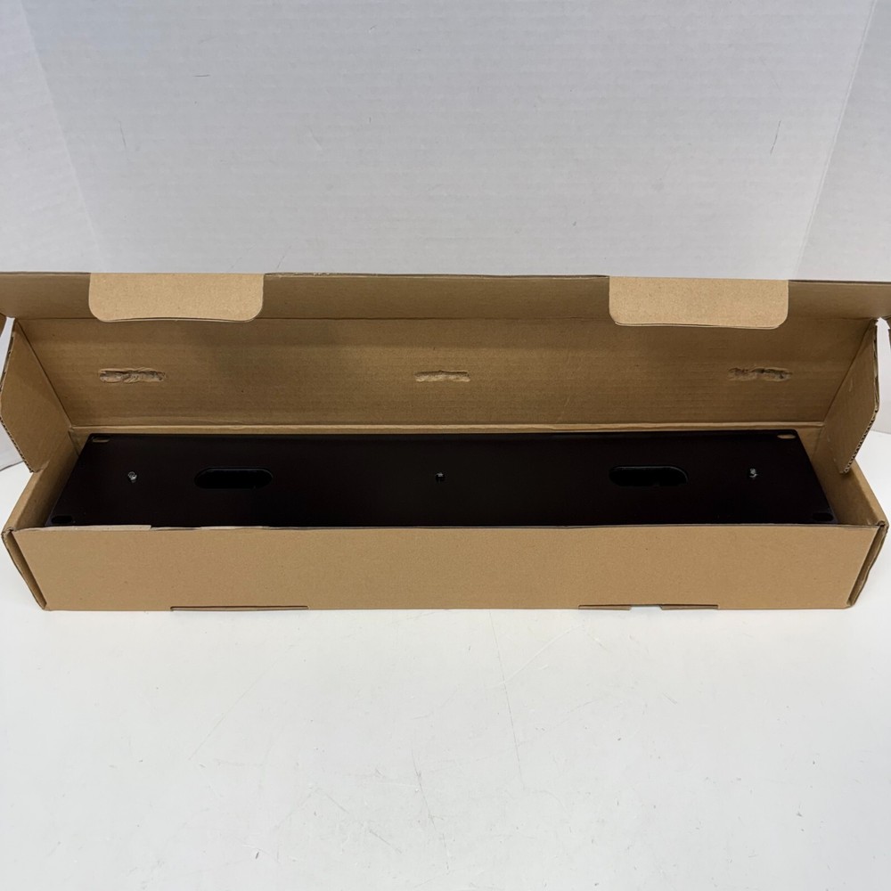 CablesToGo 03746 2U Horizontal Cable Management Panel – NEW