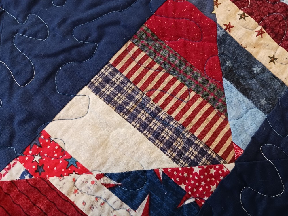 Handmade Keepsake Quilters Patchwork Quilt Deep Red White Blue Patriotic Prints
