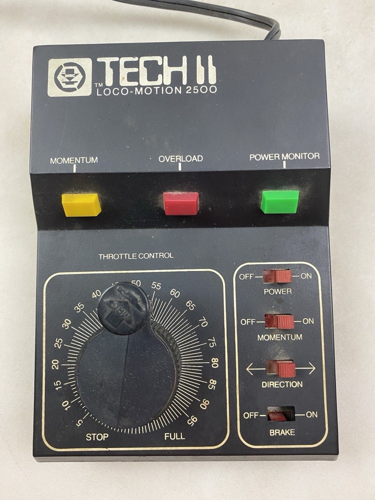 MRC Tech II Loco-Motion 2500 Model Train Controller Transformer w/ Box Powers On