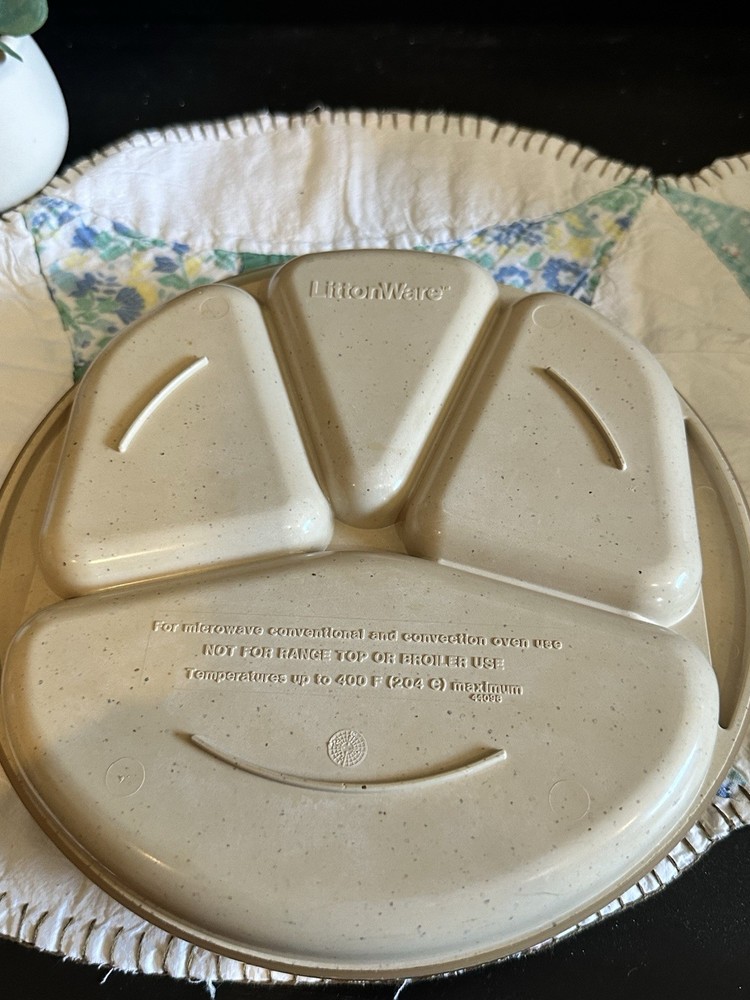 Littonware Microwave Divided Plate with Lid