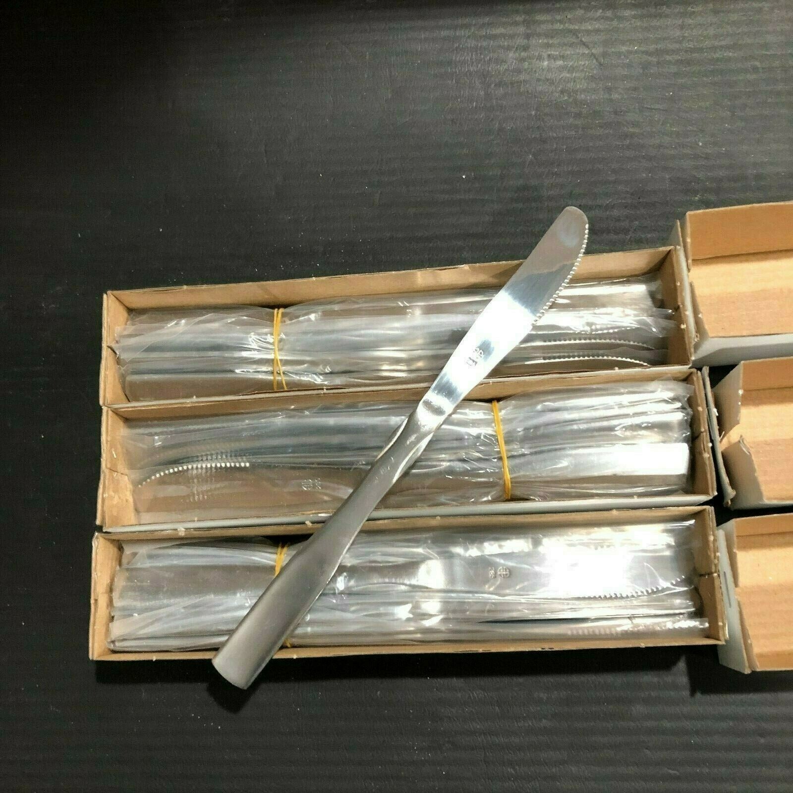 (12 x 3) World TABLEWARE STAINLESS STEEL KNIFE 8-1/2"-(12 PCS EACH) OLIVE GARDEN