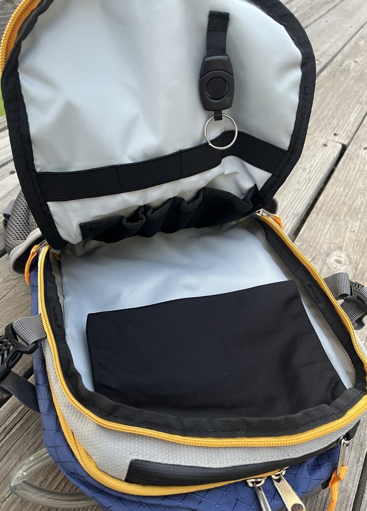 New! ROKK Tundra Technical Hydration Pack Backpack w/ Bladder