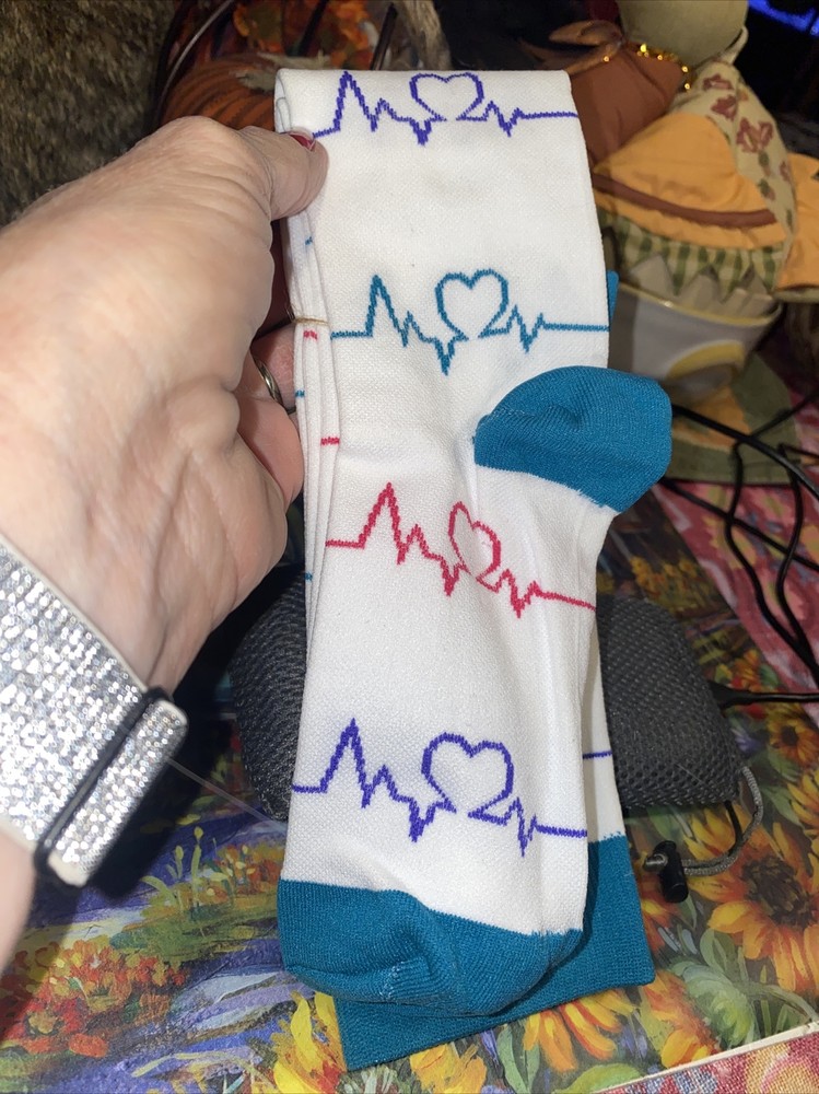 NEW compression socks Heartbeat ?Medium