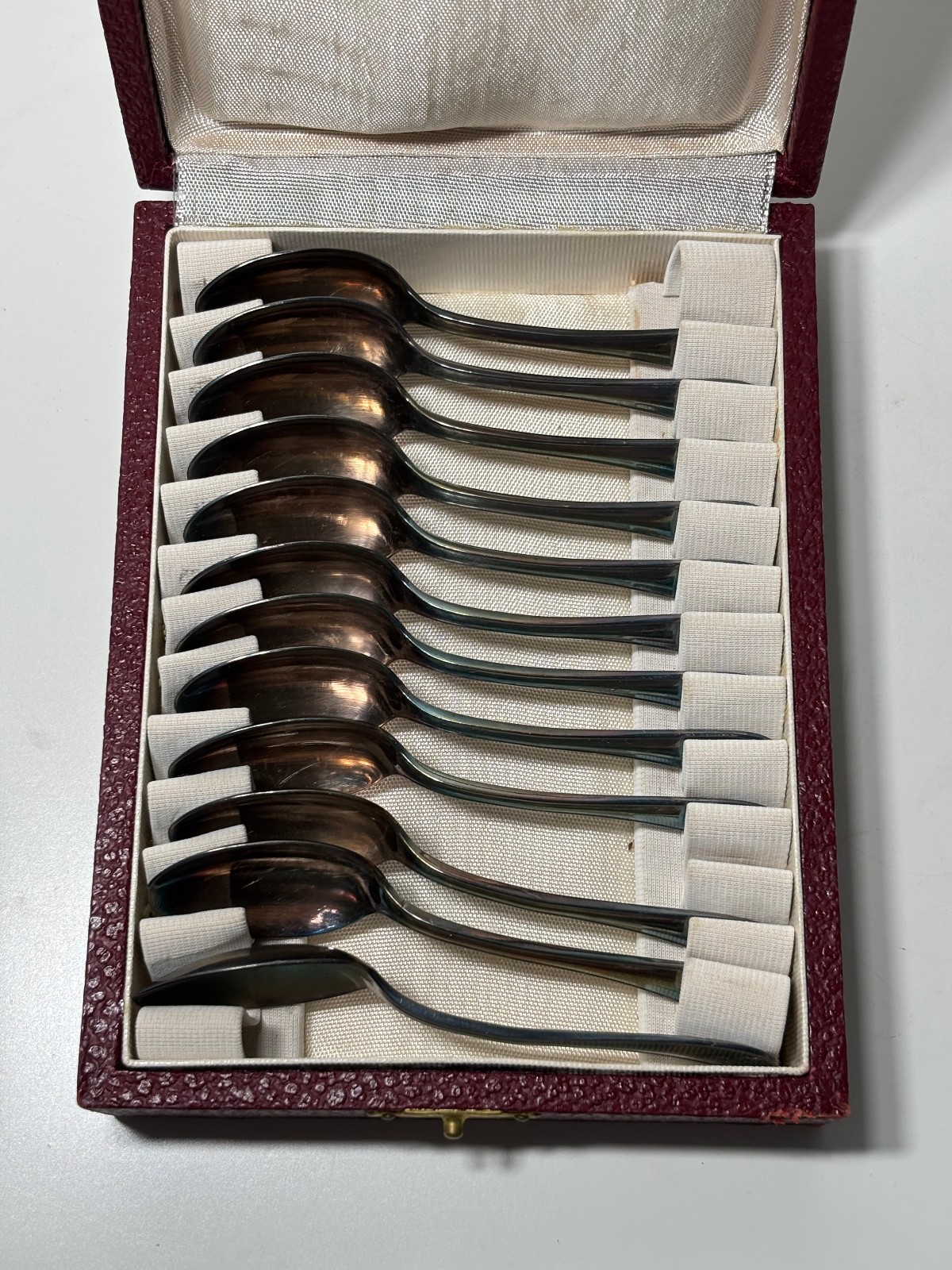 Set of 12 silver-plated metal teaspoons, Maison Fallon Orfèvrerie Namur