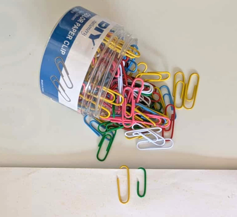 Vinyl Paper Clips 28mm 120 Pcs/box Assorted Colour Study Documentation