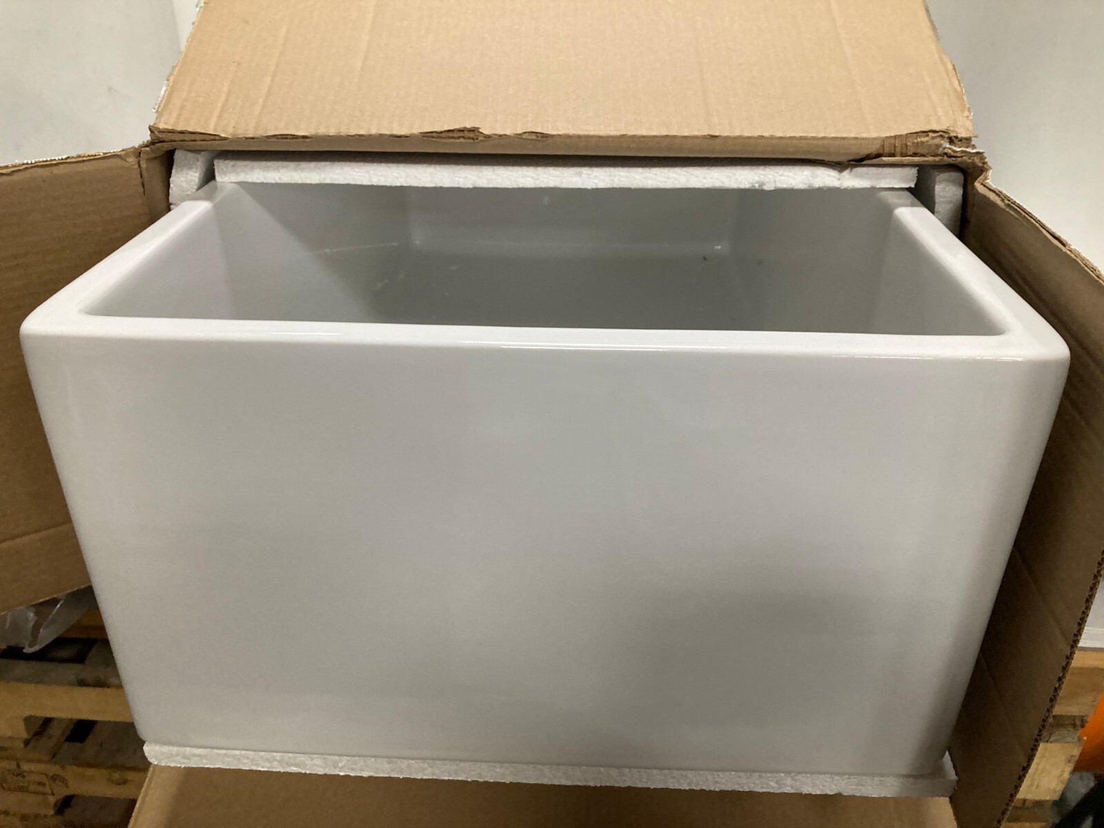 Sinkology 30" Single Bowl Fireclay Sink, Bradstreet Farmhouse Apron Undermount