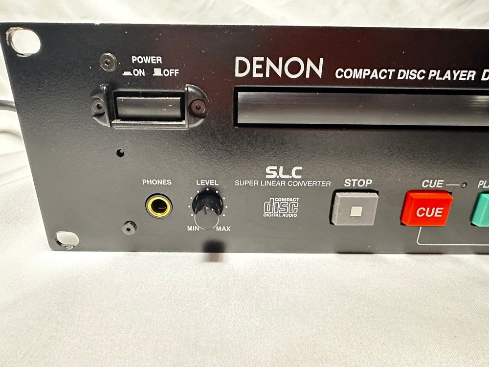 Denon DN-C630 Professional Rack Mount CD Player