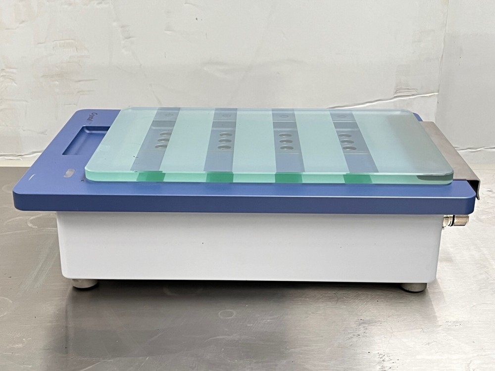 Avantium Pharma BV Crystal16 Powerbox Benchtop Crystallization System with Case