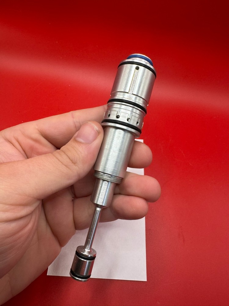 Dye DM 8/9 Bolt/Engine Silver