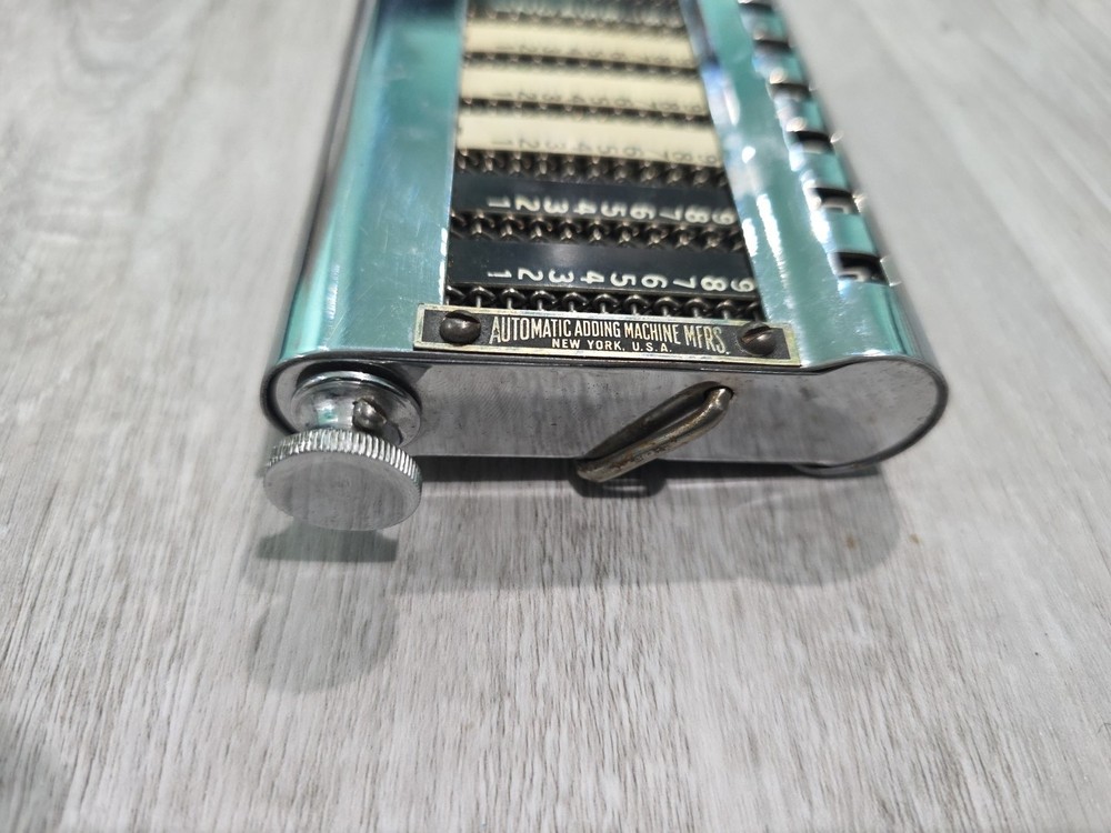 Vintage Great Display Condition Golden Gem Adding Machine/Mechanical Calculator