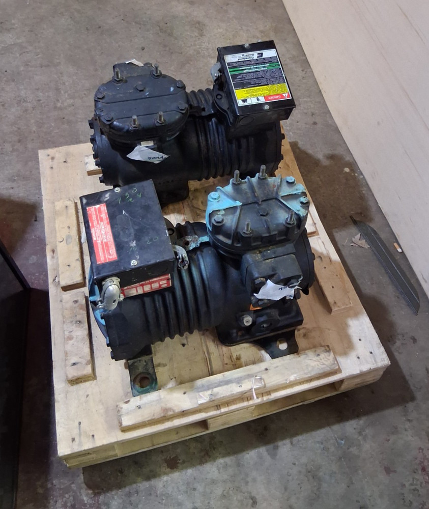 2 Copeland copelamtic compressors phase 3