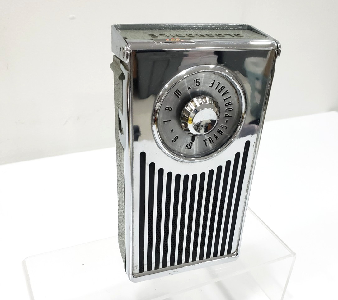 Vintage 1959 OLDSMOBILE TRANS-PORTABLE AM Car Radio for Parts or Restore 989172