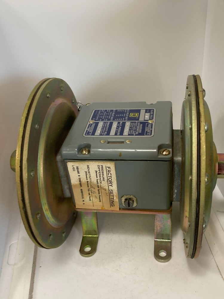 SQUARE D 9012AGW-1 PRESSURE SWITCH DIFFERENTIAL AC/DC PILOT DUTY NNB
