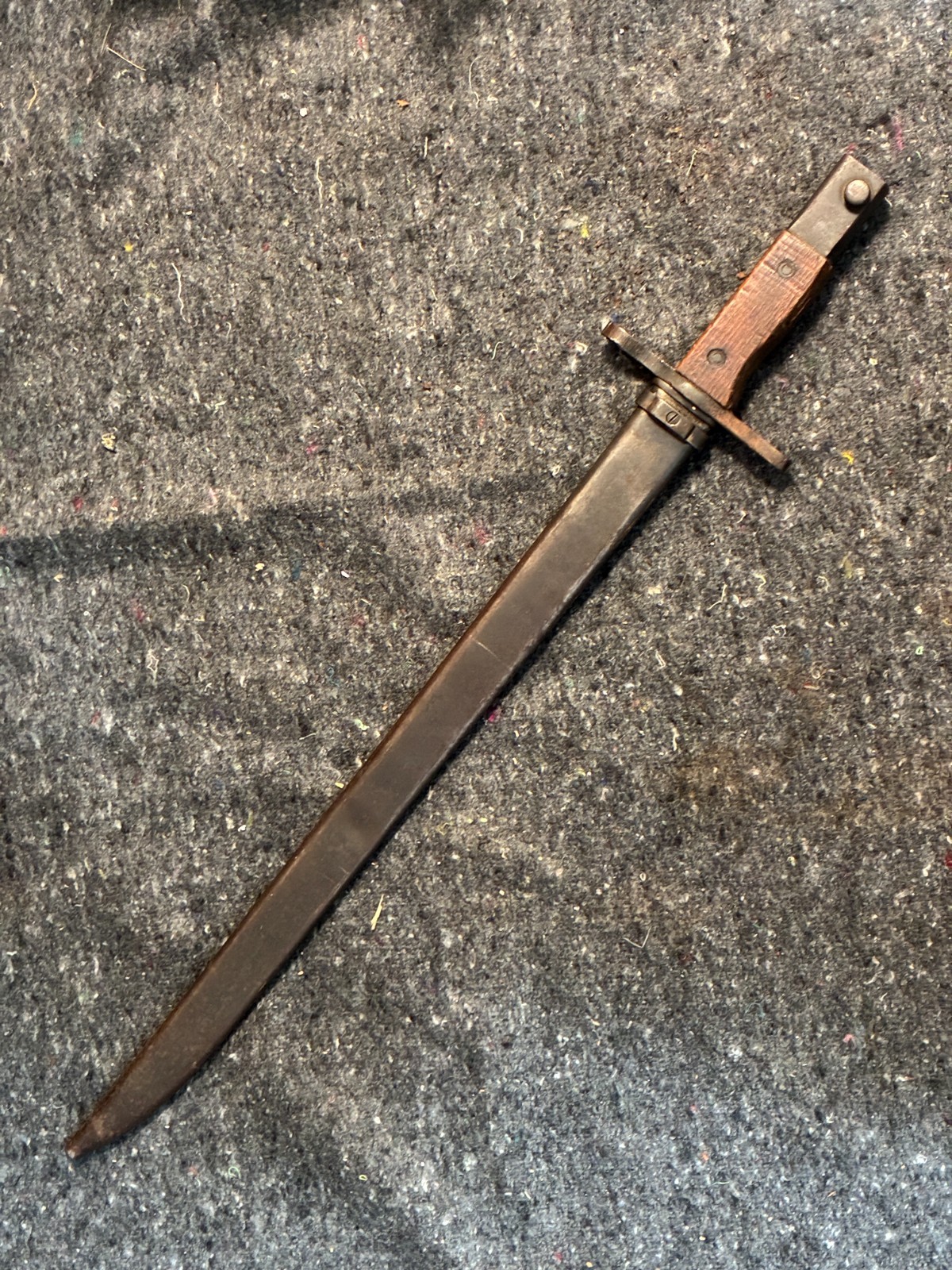 WW2 JAPANESE TYPE 30 ARISAKA BAYONET AND SCABBARD