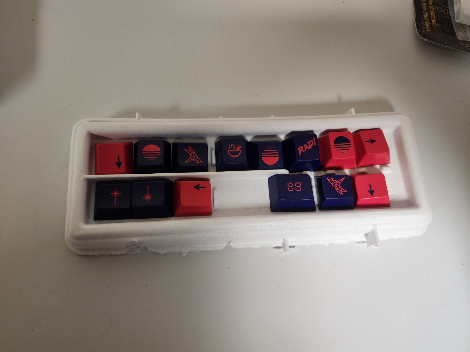 GMK Laser Cyberdeck R2 from Mito, double shot keycaps base set