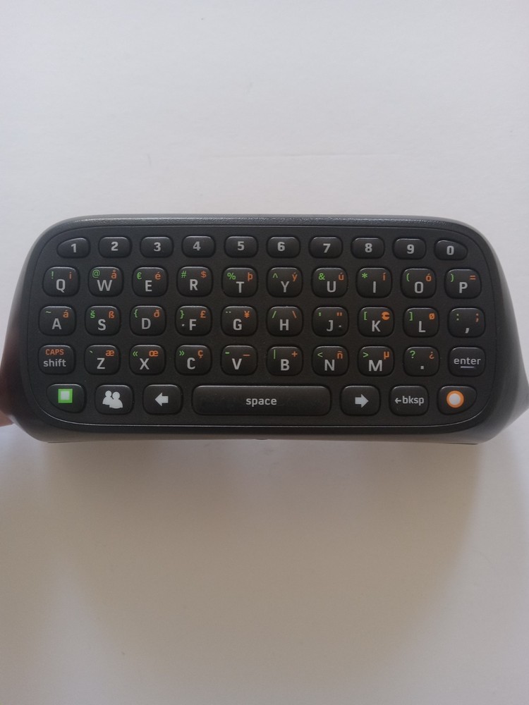 Microsoft XBOX 360 Chatpad - Black (Pre-owned)